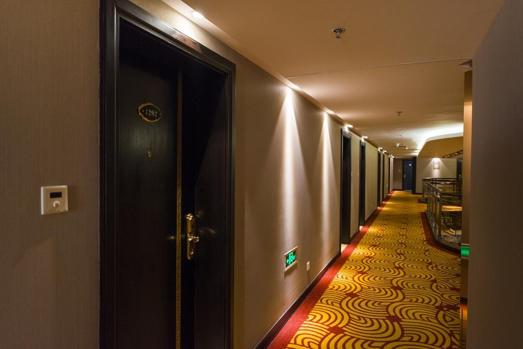 Days Hotel Shanghai Hongkou Forture Exteriör bild